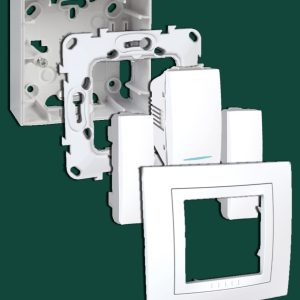 Bell Push Switch – 1-Way – 10A – 250VAC – with Indication Lamp – Complete Enclosure