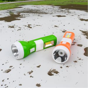 LINTERNA SOLAR Y RECARGABLE LY-8879 LH-3213