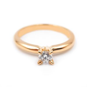 Anillo de Compromiso V26- Oro 18K