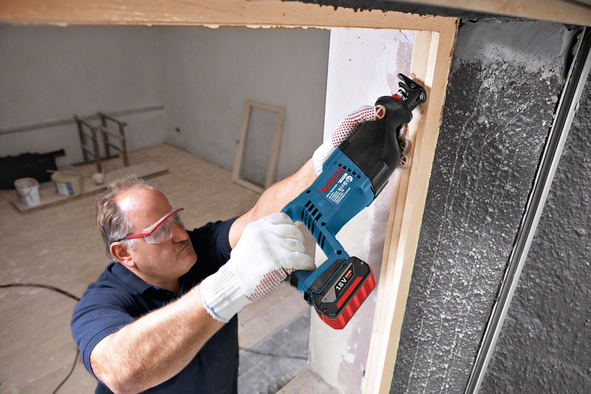 SIERRA SABLE INALÁMBRICA GSA 18V-LI SIN BATERIA Y SIN CARGADOR - Imagen 5