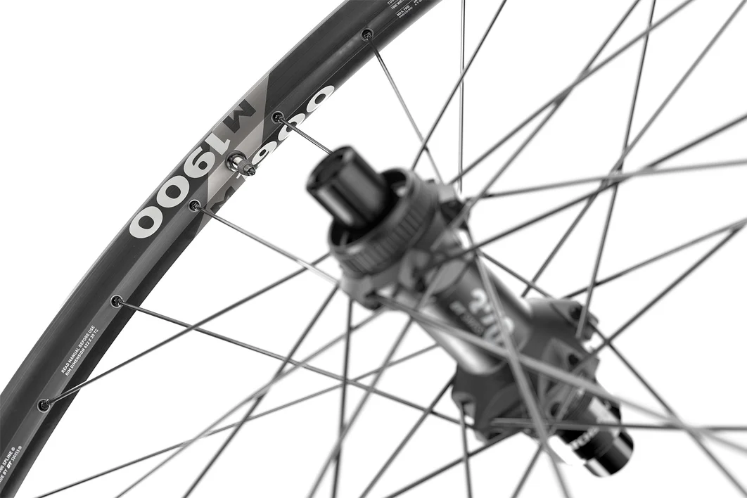 M 1900 29″ 30mm SPLINE RUEDAS MTB DT SWISS - Imagen 2