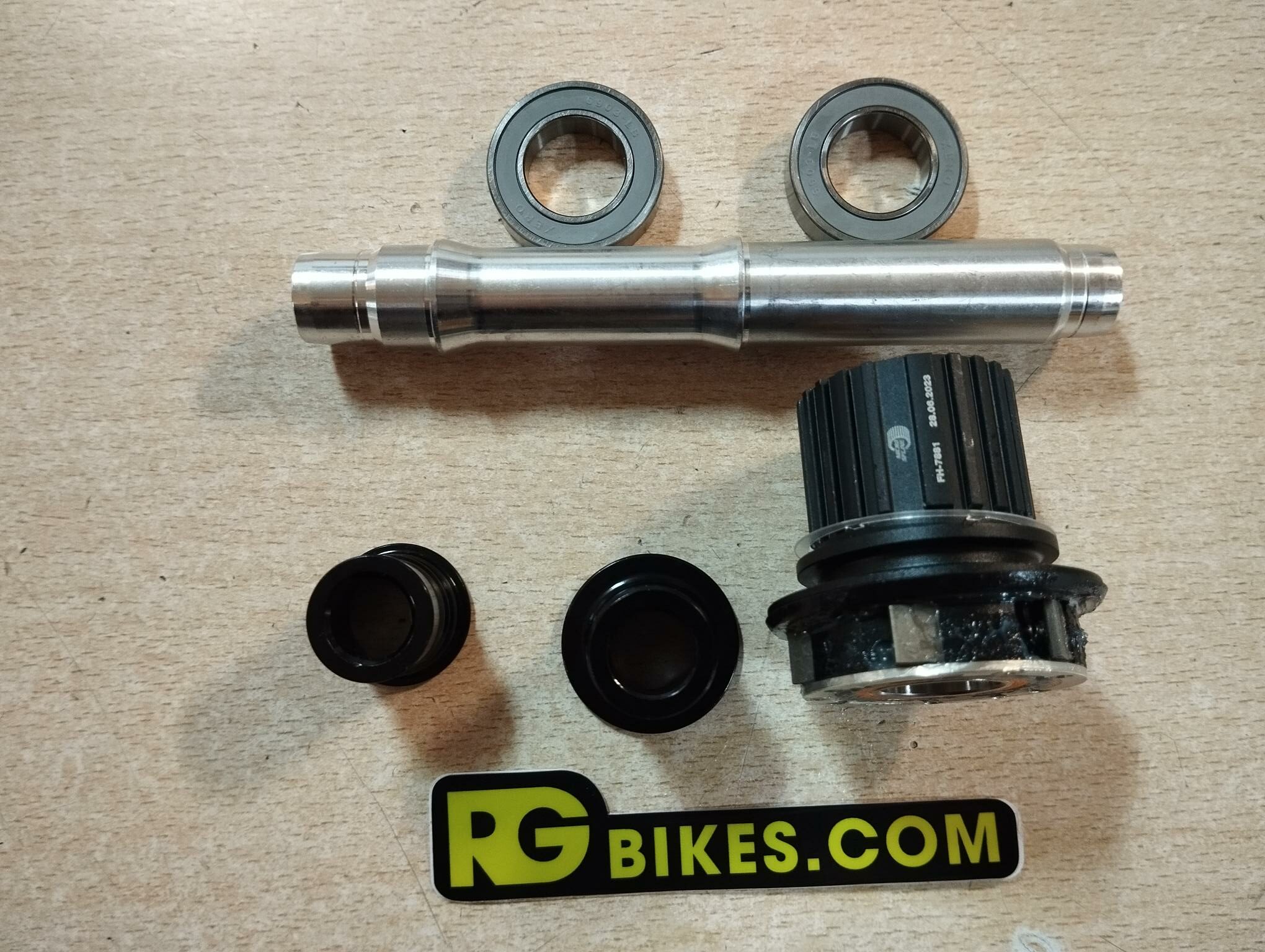 TC-7848M MICRO SPLINE SHUMANO KIT NUCLEO + EJE RUEDA TRASERA 290025 - Imagen 4